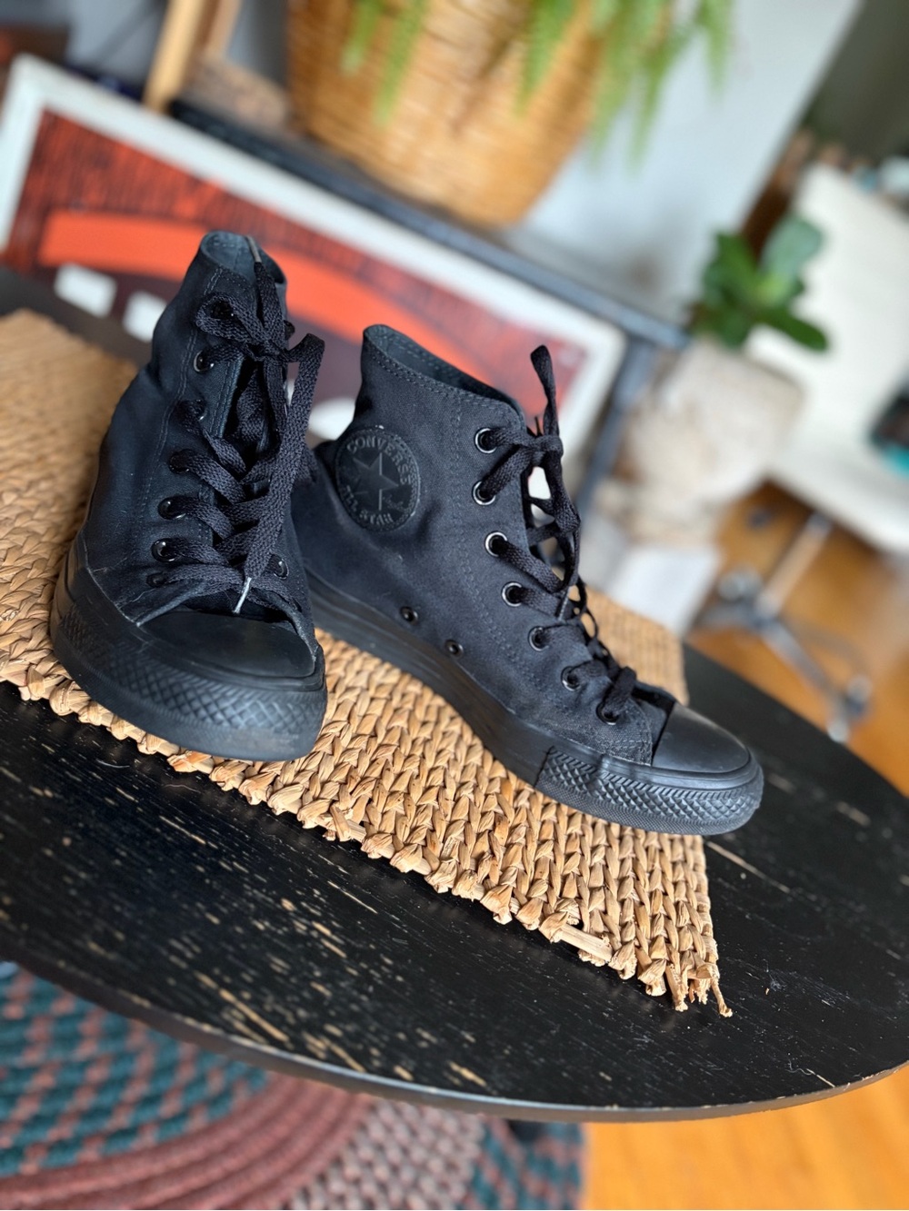 All Black High-Top Converse Chuck Taylor Sneakers Unisex Men sz6 Women sz8 -